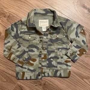 Carters camo print jacket size 3t